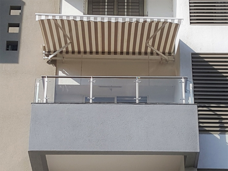 Retractable Awnings